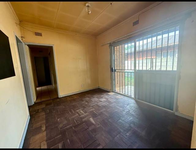 3 BEDROOM HOUSE FOR SALE IN VANDERBIJLPARK CW 5